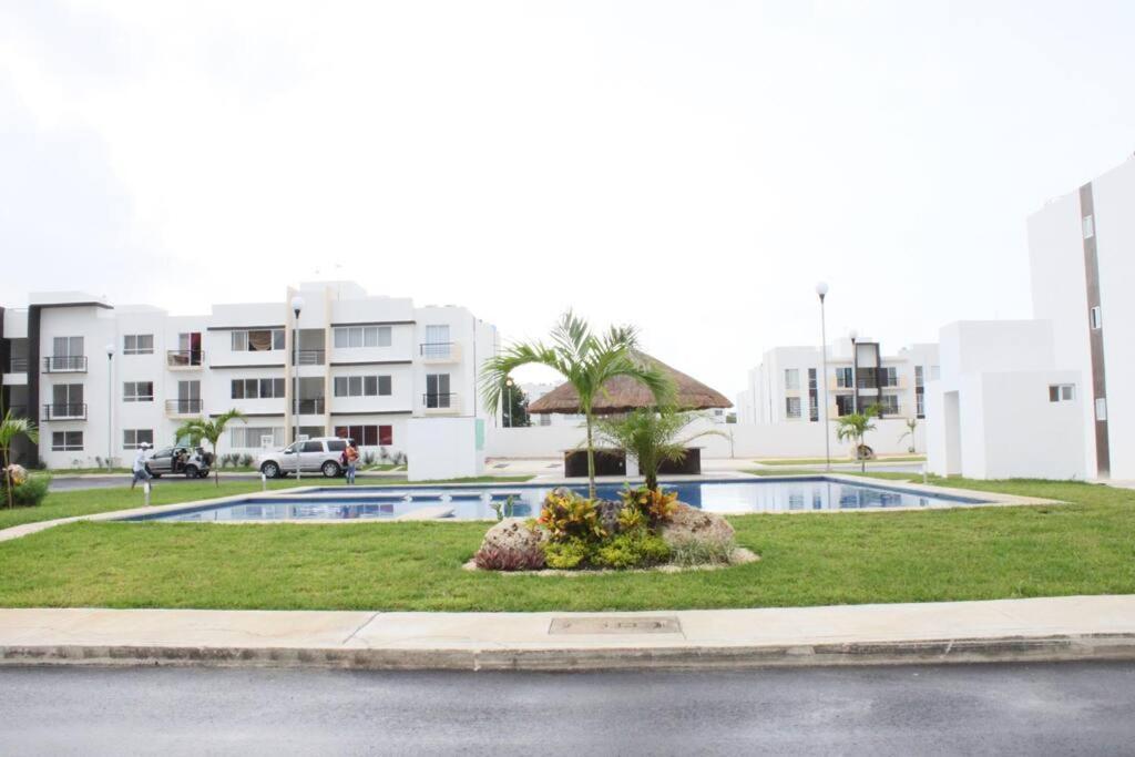 Depa De Playa C/Alberca Cerca De La 5A Avenida Apartment Playa del Carmen Exterior foto